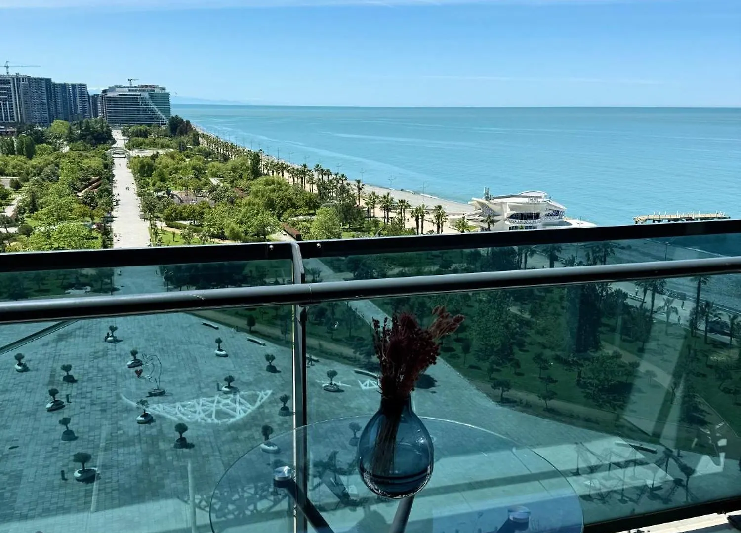 Black Sea Pearl, 11 Floor Batumi Apartment