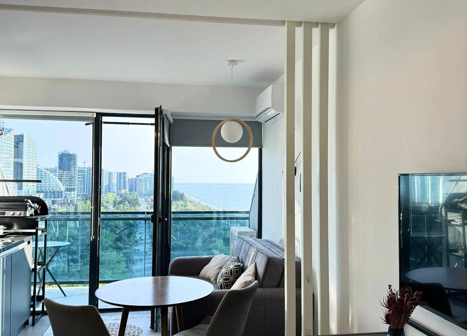 Black Sea Pearl, 11 Floor Batumi Apartment